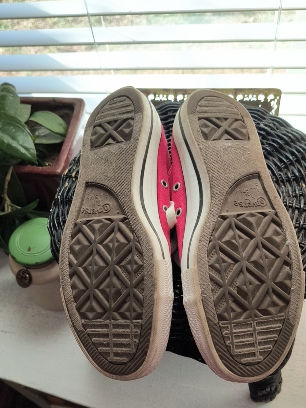 Converse - Picture 3 of 3